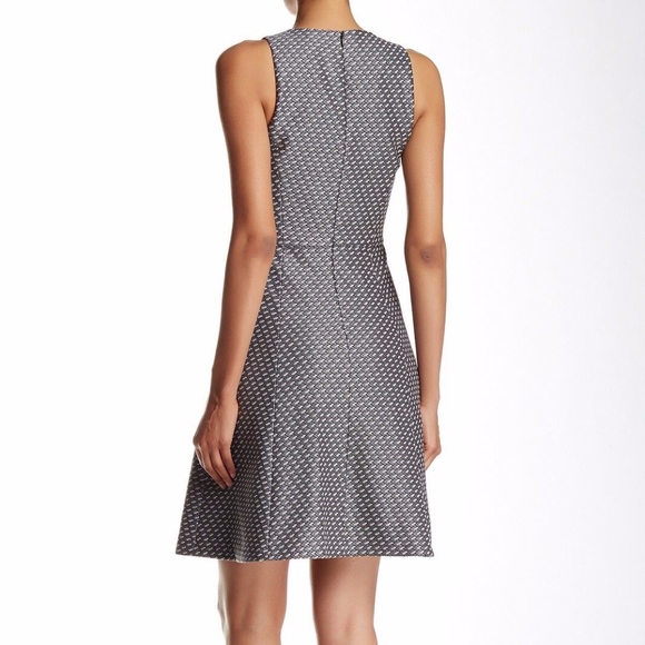 NWT $345 Theory Trekana Circuit Knit Fit and Flare / A-line Dress! - Picture 2 of 3